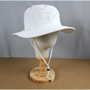 Nike Boonie Golf Bucket Hat White Size L/XL AJ5468 Cap Wide Brim Chin Strap
